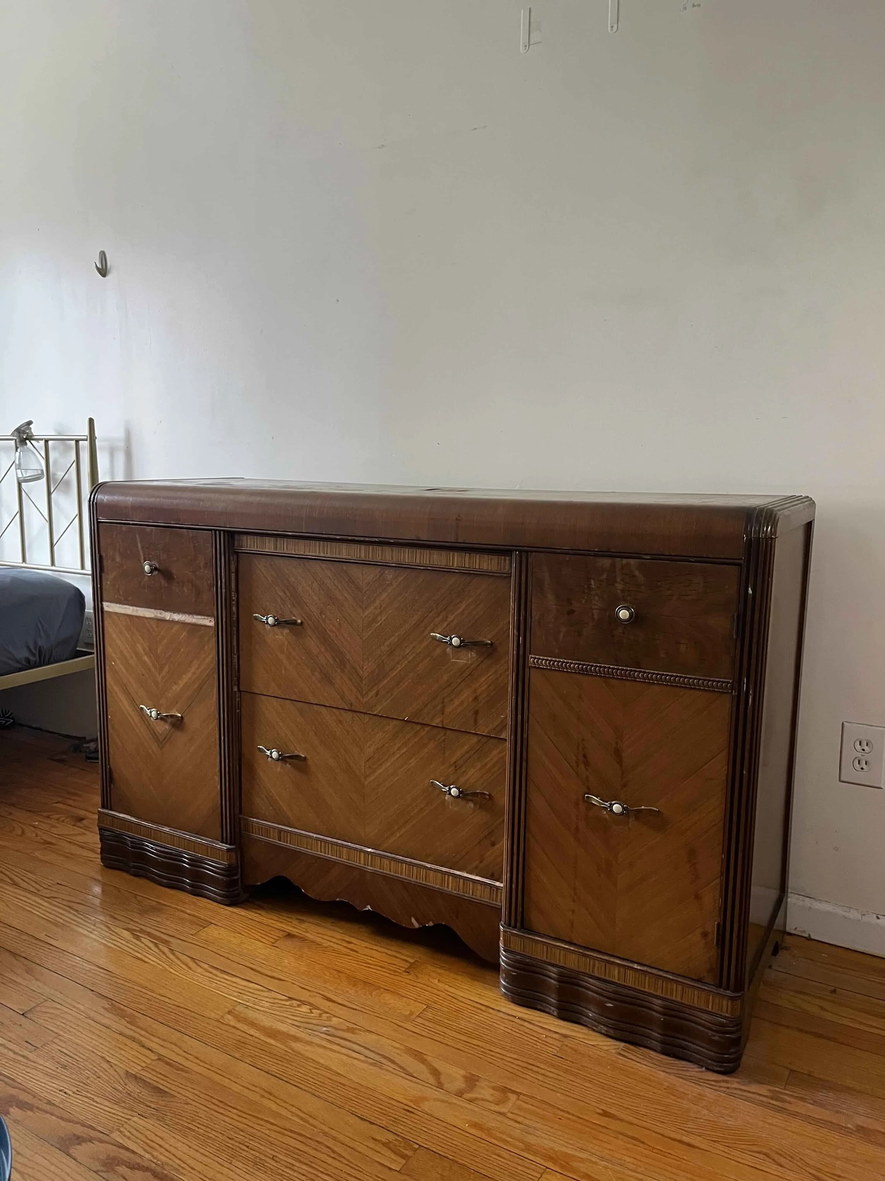 Erin's Moving Sale preview
