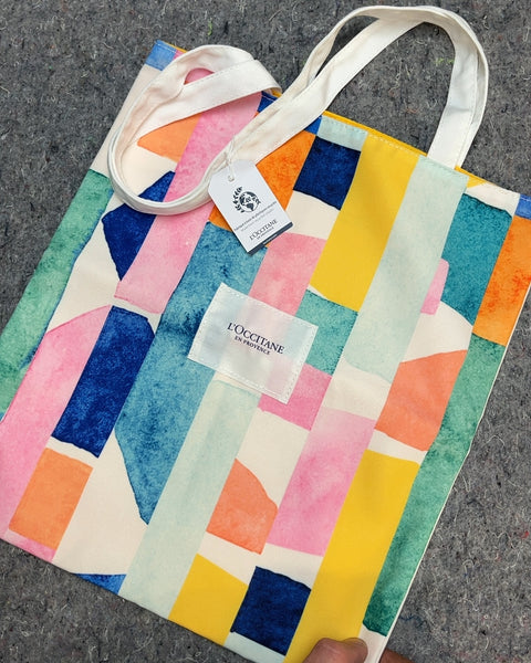 Your L'Occitane Tote Bag For The Beach To Pretend You Know A Word Or Two In French