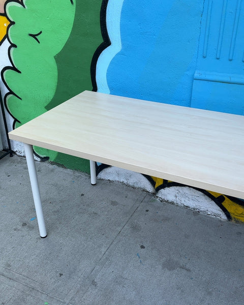 IKEA LINNMON / ADILS Desk / Table, W59xD29xH29"