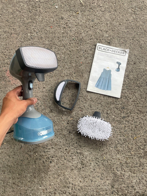 Black+Decker Handheld Steamer