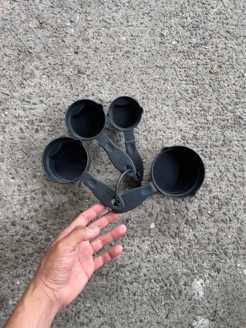 Black Measuring Cup Set