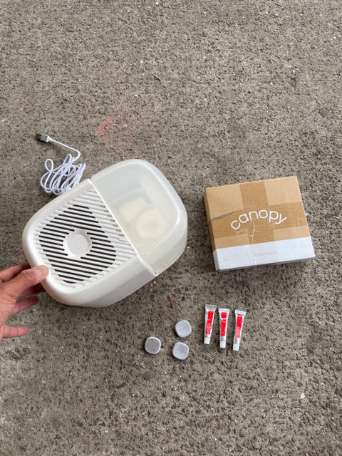 Canopy Humidifier And Accessories
