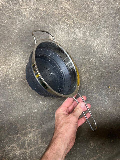Collapsible Colander With Handle