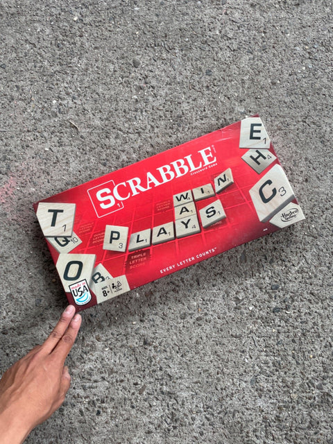 Hasbro Scrabble Crossword Game