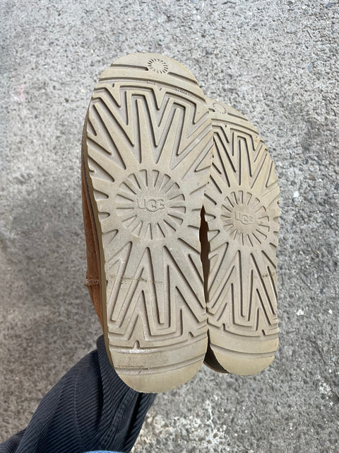 UGG Classic Short Boot, Sz W US 8 or EU 39