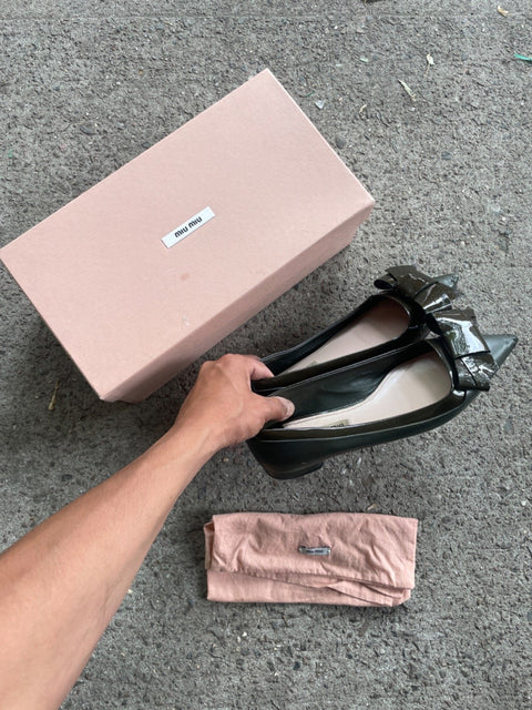 Miu Miu Bow Flats, Sz 38.5