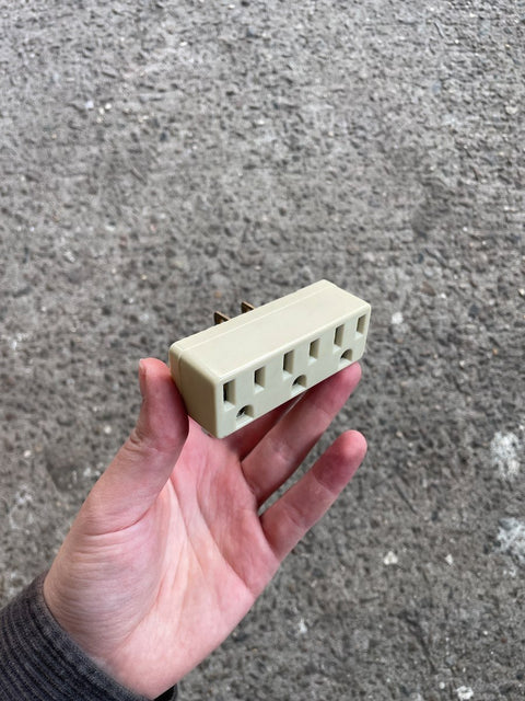 Outlet Multiplier