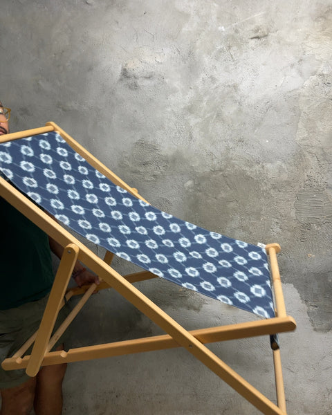 Wooden Folding Sling Beach Deck Chair, Blue Patterned Canvas