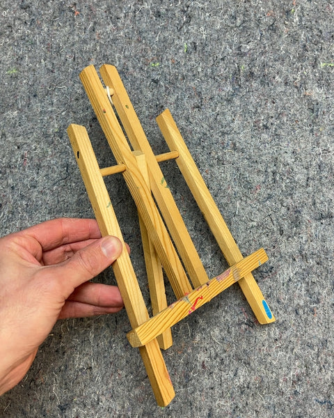 Lil' Wooden Tabletop Easel
