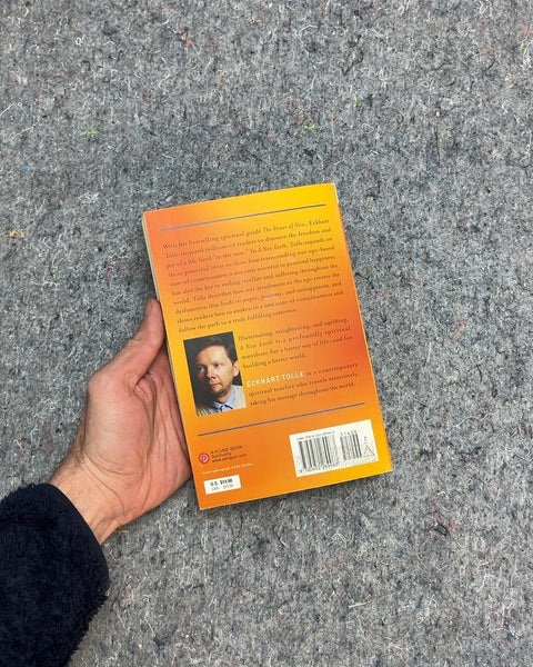 A New Earth by Eckhart Tolle