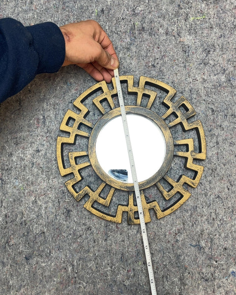 Round Decorative Wall Mirror, 10"