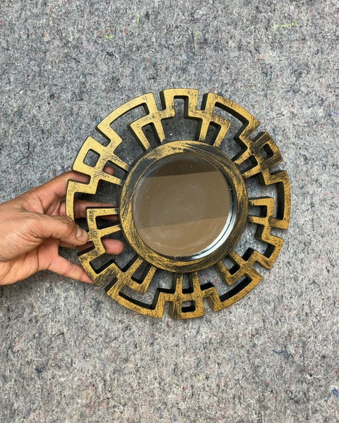 Round Decorative Wall Mirror, 10"